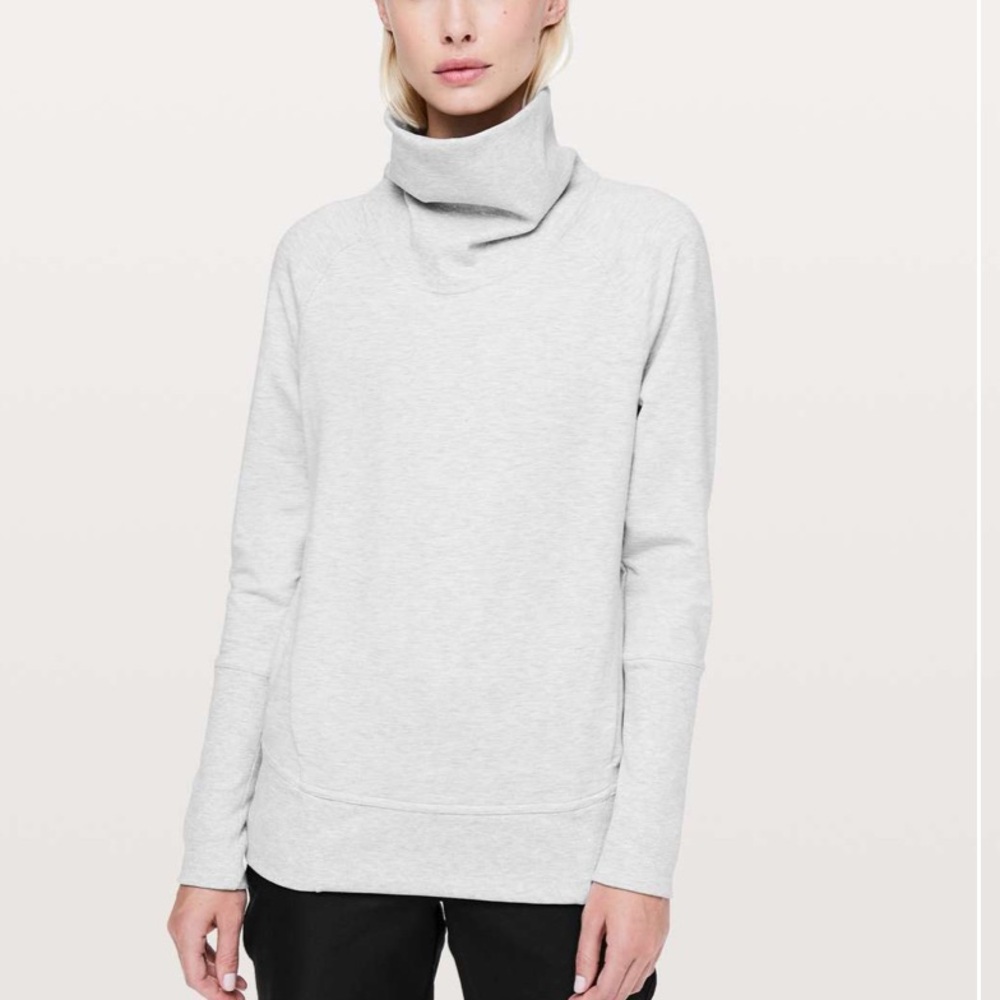 Lululemon High Lines Pullover in Heathered Core Ultra Light Grey Sz 6